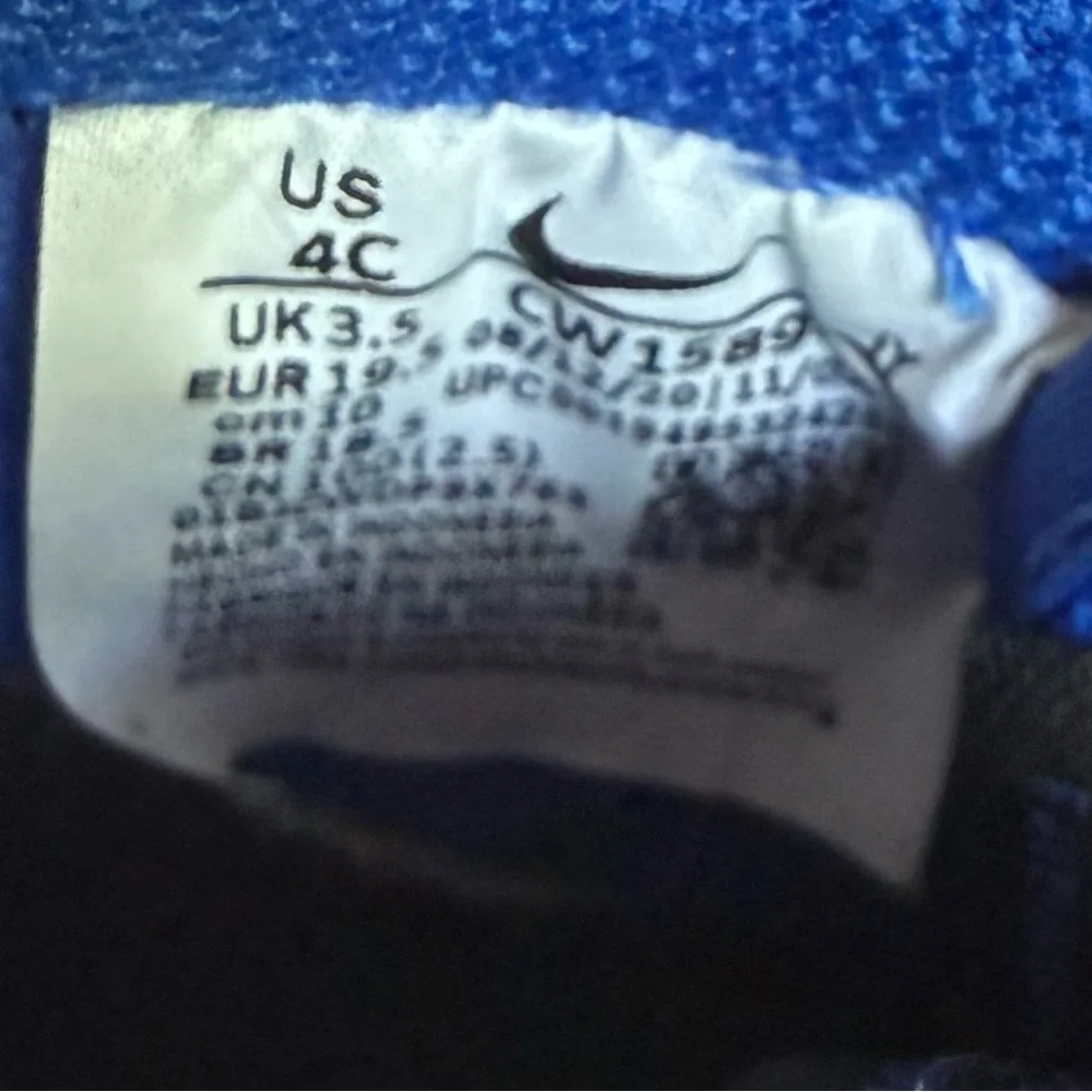 Nike NWT DUNKS Blue and Black Sneakers Sporty Design - Picture 5 of 7